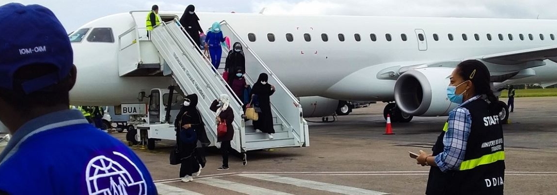 Women return to Madagascar after being stranded in Saudi Arabia for close to nine months. © IOM 2020 / Daniel Silva Y Poveda