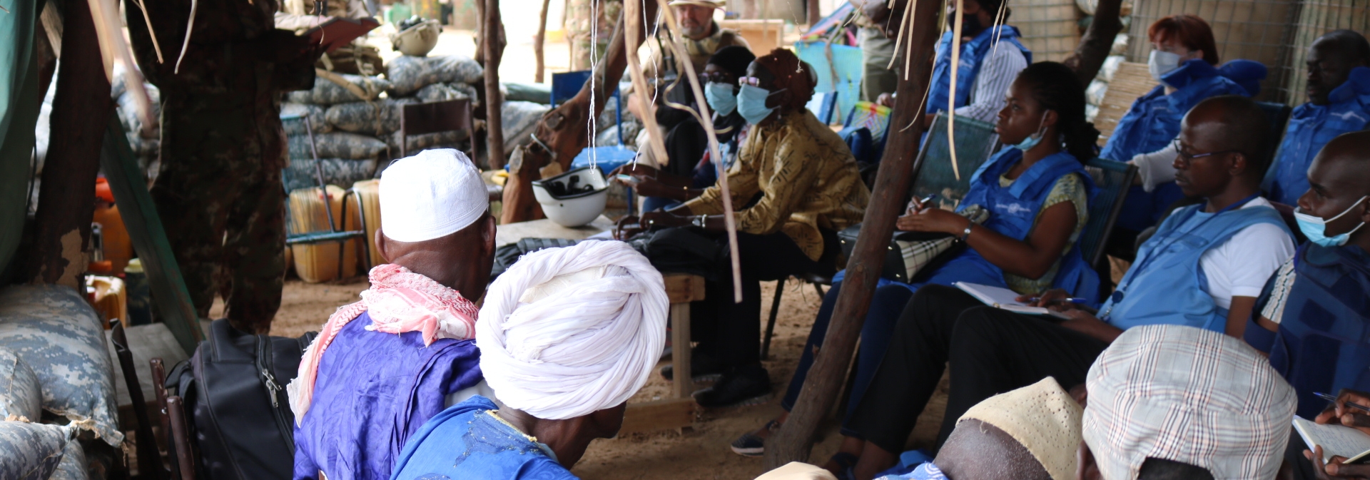 Community consultations on the identification of priority activities in Farabougou, Mali. @ IOM, 2021